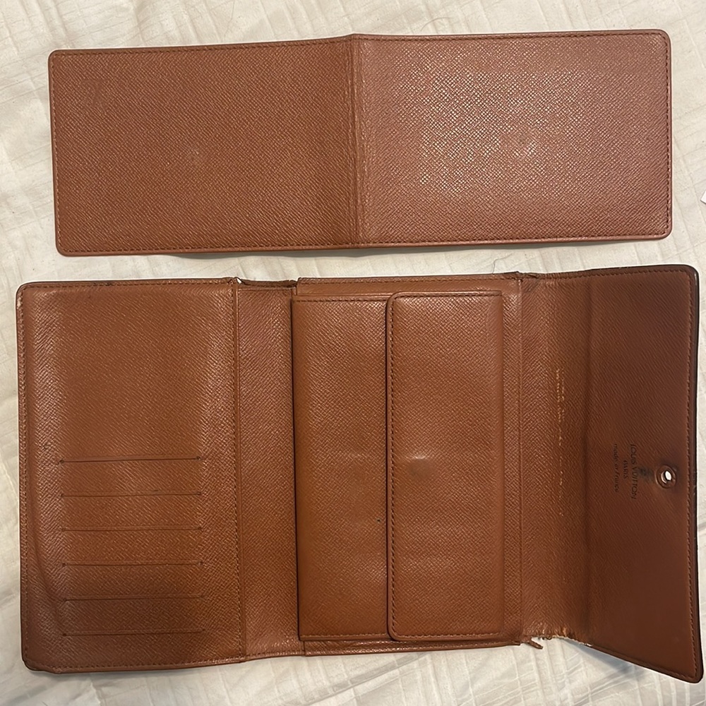 LV wallet - Picture 10 of 11
